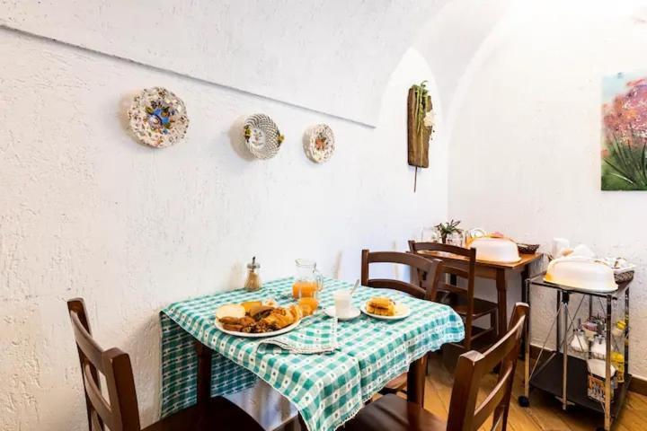 Bed & Breakfast L'Erica Finale Ligure Kültér fotó