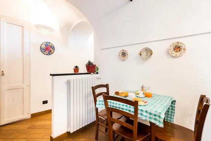 Bed & Breakfast L'Erica Finale Ligure Kültér fotó